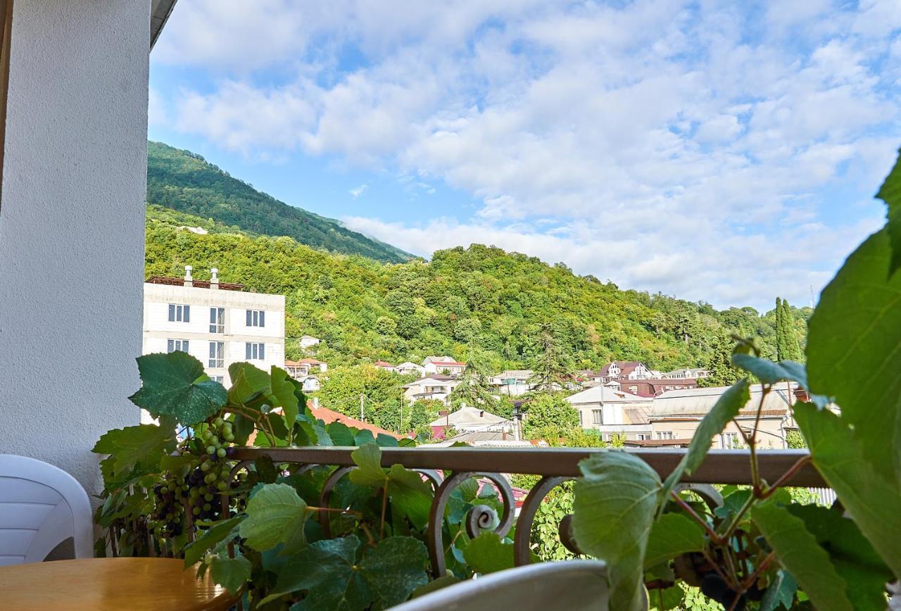 Marco Club Hotel Gagra Buitenkant foto