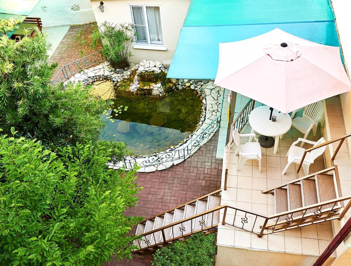 Marco Club Hotel Gagra Buitenkant foto